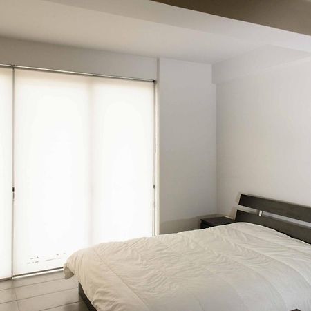 Ferienwohnung Bright Loft With Terrance - Next To Metro Kerameikos Athen Exterior foto