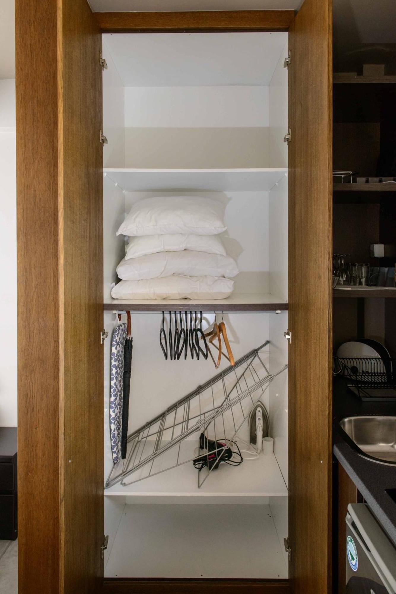 Ferienwohnung Bright Loft With Terrance - Next To Metro Kerameikos Athen Exterior foto